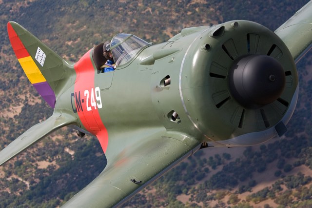 Polikarpov I-16 (11).jpg